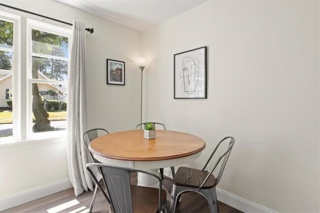 Building Photo - 130 Raleigh St