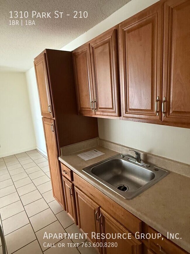 Foto del edificio - 1310 N Park St