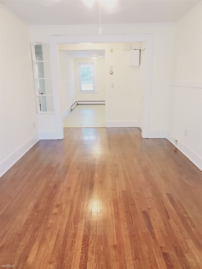 Building Photo - 2 br, 1 bath Condo - 258 Sound Beach Ave U...