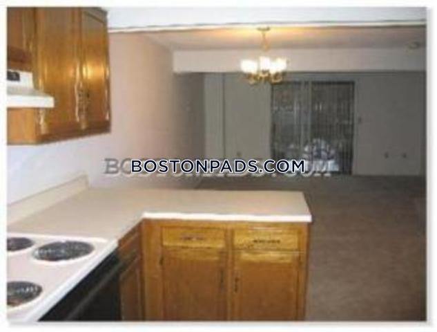 Primary Photo - 16 Strawberry Hill Rd