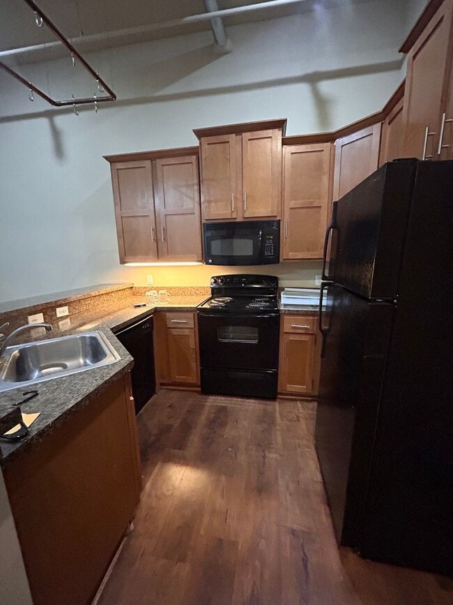 Studio Apartment in the Entertainment Dist... House Rental in Fort