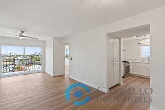 Building Photo - 526 11th St