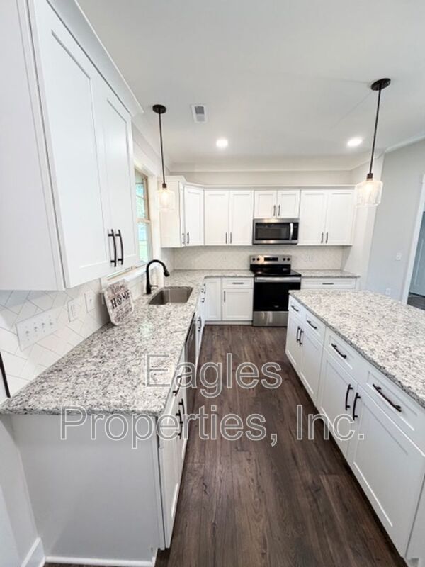 Building Photo - 609 Tuscany Cir