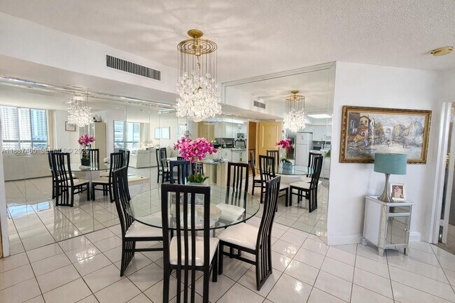 Foto del edificio - 19195 NE 36th Pl