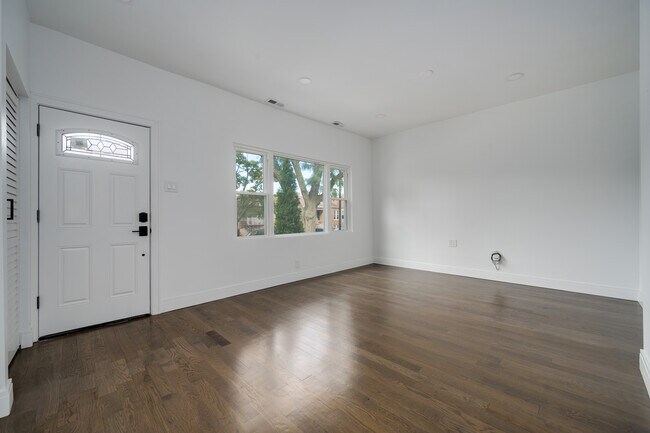 Living Room - 1229 W 32nd Pl