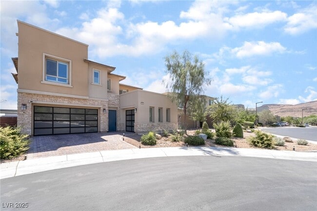 Building Photo - 6348 Skystone St