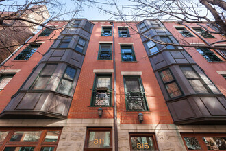Building Photo - 811 W Superior St