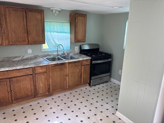 Foto del edificio - 475 Landis Ln