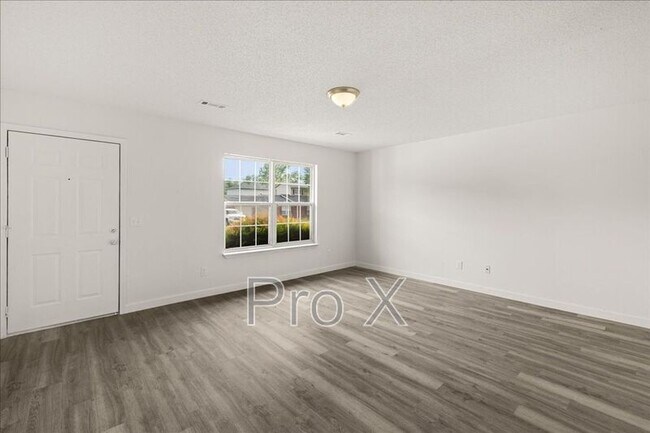 Building Photo - 3406 SW Landau Ct
