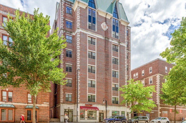 Foto principal - Collegiate Campus Student Apartments