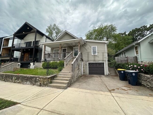 Building Photo - 4534 Mercier St