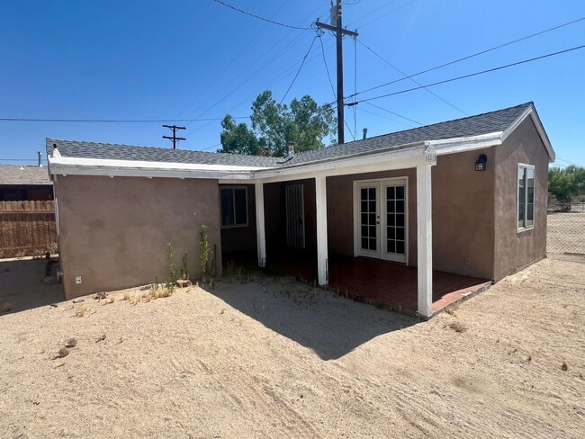 Building Photo - 6551 La Luna Ave