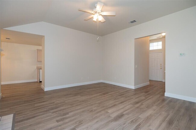 Foto del edificio - 609 Sunny Brook Dr