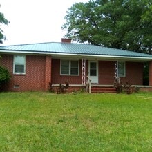 Building Photo - 3305 Carey Rd