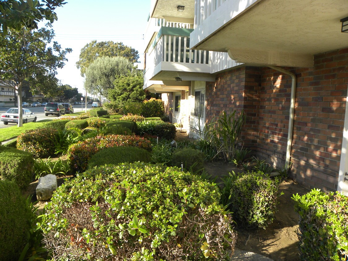 Primary Photo - 21022 Anza Ave