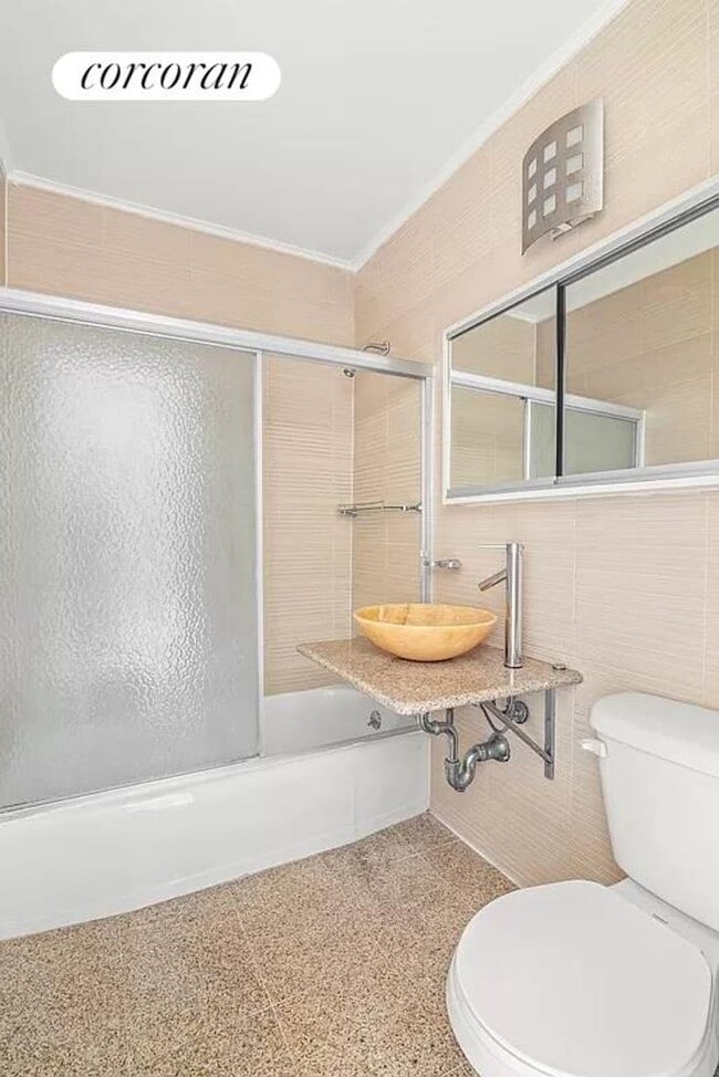 Foto del edificio - 372 Central Prk W