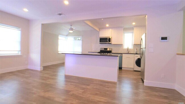 Foto del edificio - 159-20 84th Ave