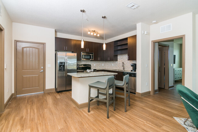 Building Photo - 9703 Avellino Ave