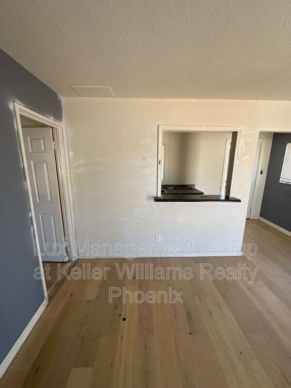 Building Photo - 6731 N 63rd Ave