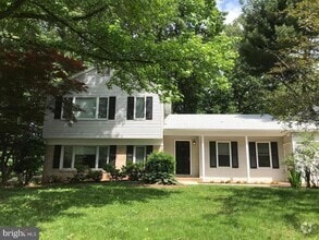 Building Photo - 9365 Tartan View Dr