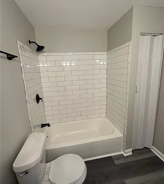 Building Photo - Beautiful 3-Bedroom Home in Quiet Cul-de-S...