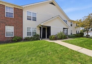 Building Photo - 5561 Cedar Springs