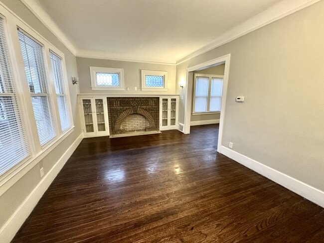 Foto del edificio - 14570 Lappin St