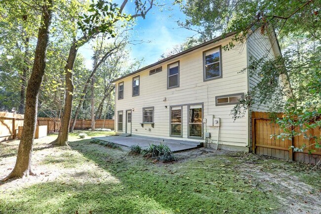 Building Photo - 6 Hopvine Ct