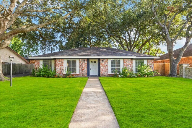 Building Photo - 12418 A Bar Dr