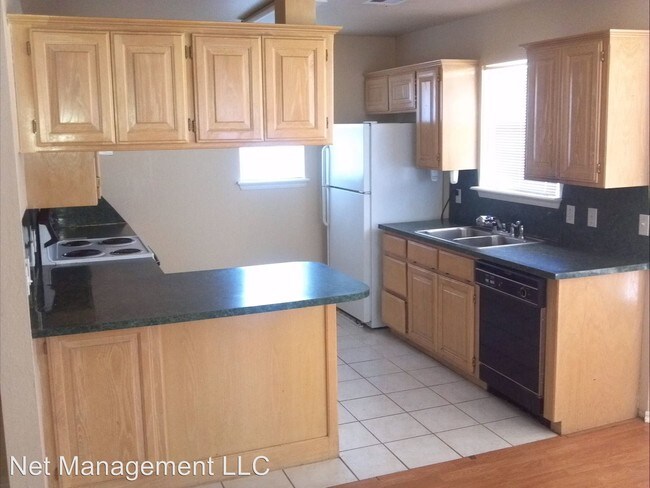 Building Photo - 312 Pine Cove Ct