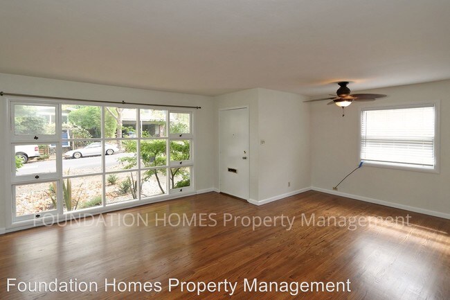 Foto del edificio - 2 br, 1 bath House - 313 C Street