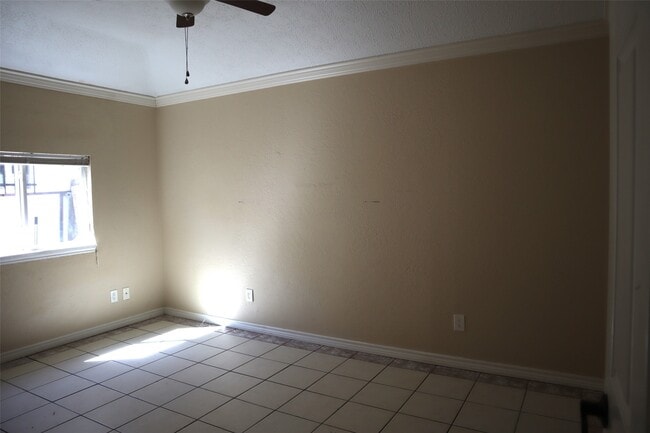 Building Photo - 6319 Langham Way