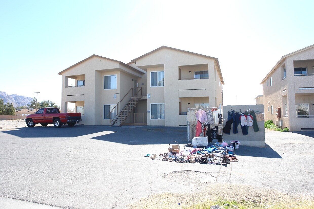 Primary Photo - Foothills Terrace
