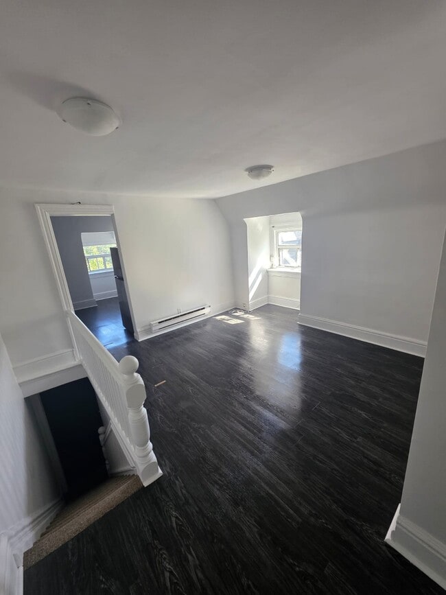 Photo du bâtiment - 159 Gladstone Ave