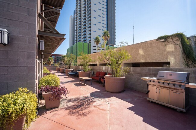 Foto del edificio - Downtown Condo