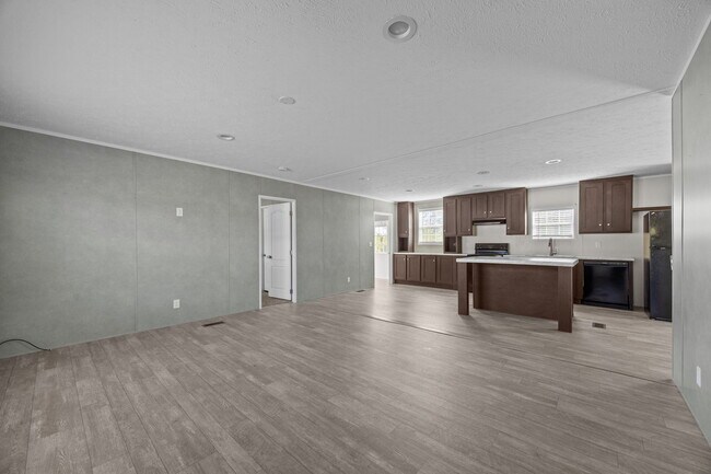 Building Photo - 944 Merrimon Rd