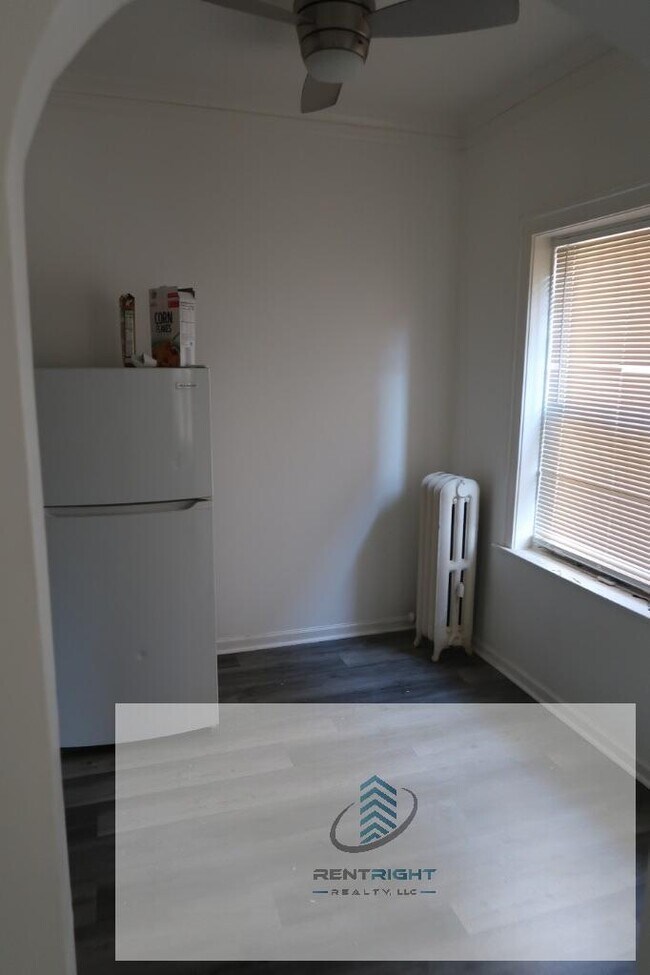 Foto del edificio - 4477 N Elston Ave