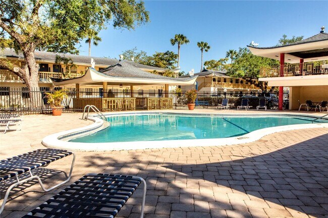 Foto del edificio - 8370 SW 65th Ave