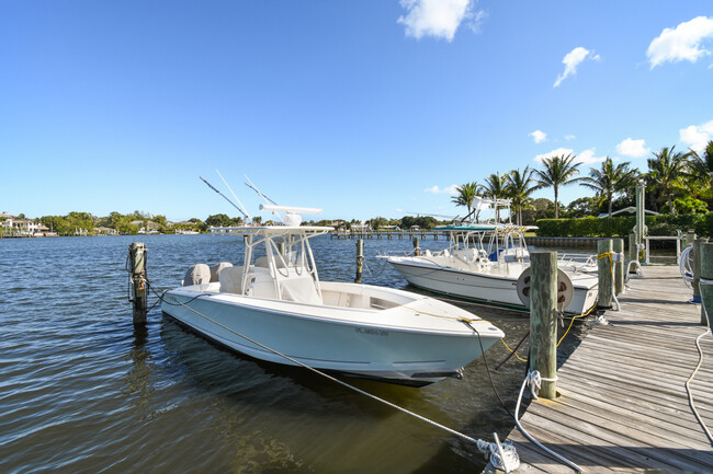 Dock access with ramp - 4835 Bimini Rd