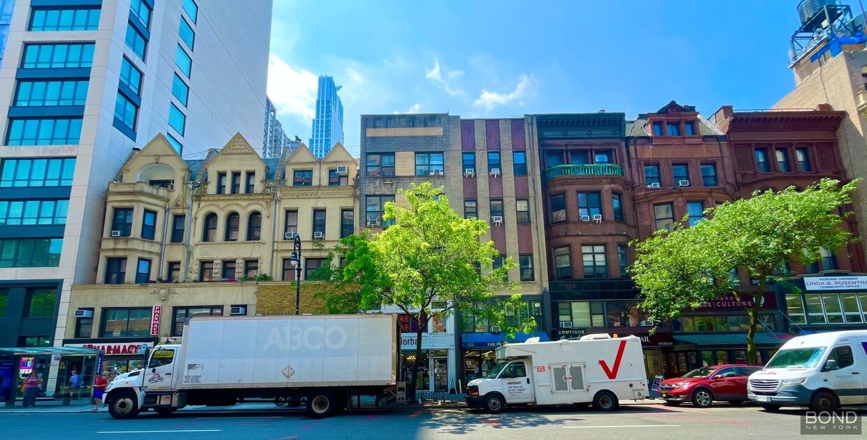 Primary Photo - 222 W 72nd St