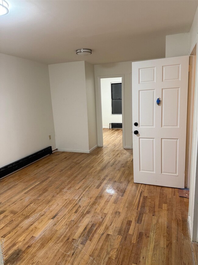 Building Photo - 61 Montauk Ave.