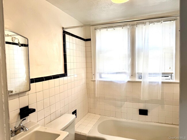 Foto del edificio - 1573 9th St