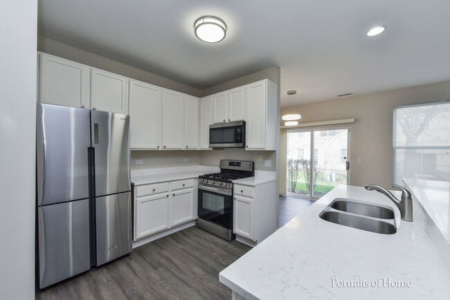 Building Photo - 680 Meadowridge Dr