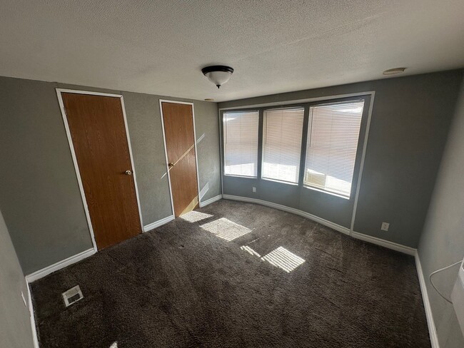 Foto del edificio - 201 Shoshone Ln