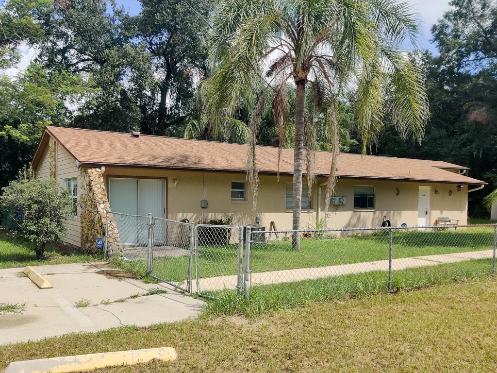 Foto principal - 241 S 4th St