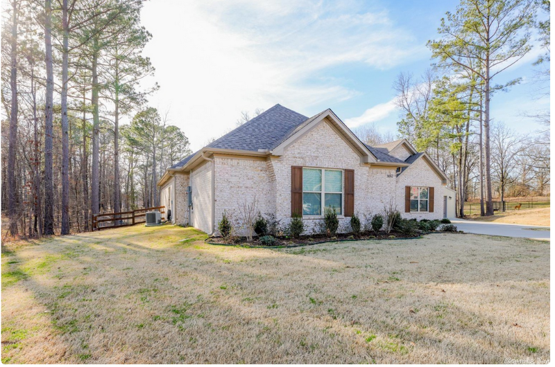 Building Photo - 9057 Greenstone Dr
