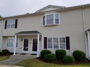 Building Photo - 2136 Flagstone Ct