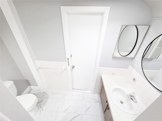 Foto del edificio - 7435 Hollyridge Dr