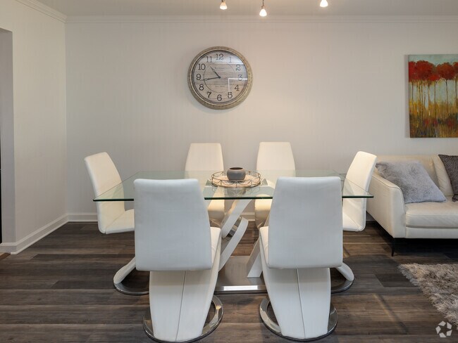 2 habitaciones, 1,5 baños, 940 pies cuadrados, comedor - Hickory Plantation