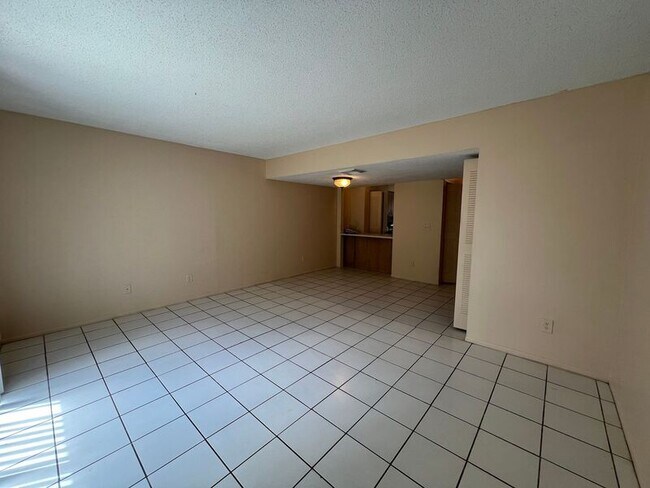 Foto del edificio - 12116 Napiers Cir